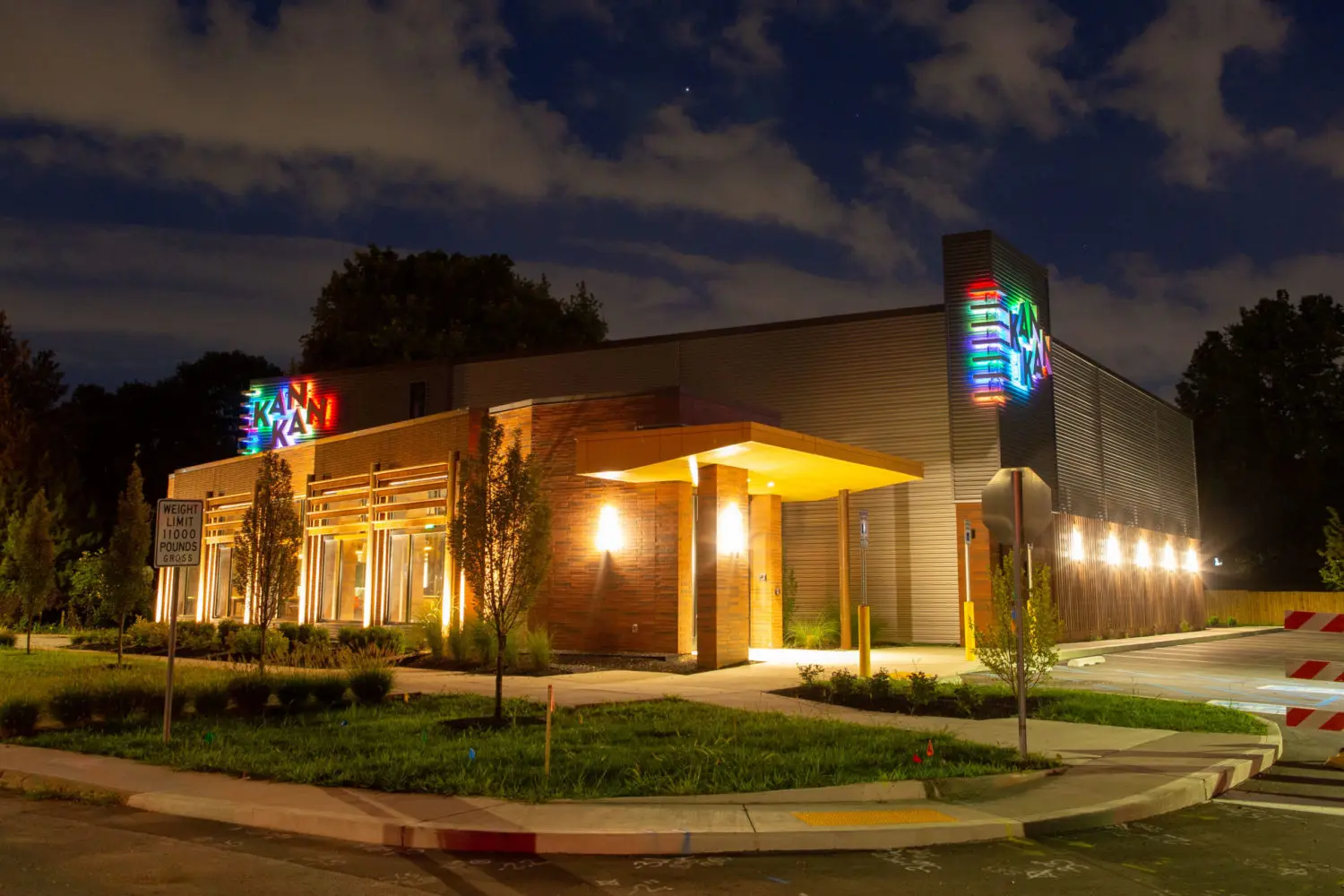 Kan-Kan Building at Night